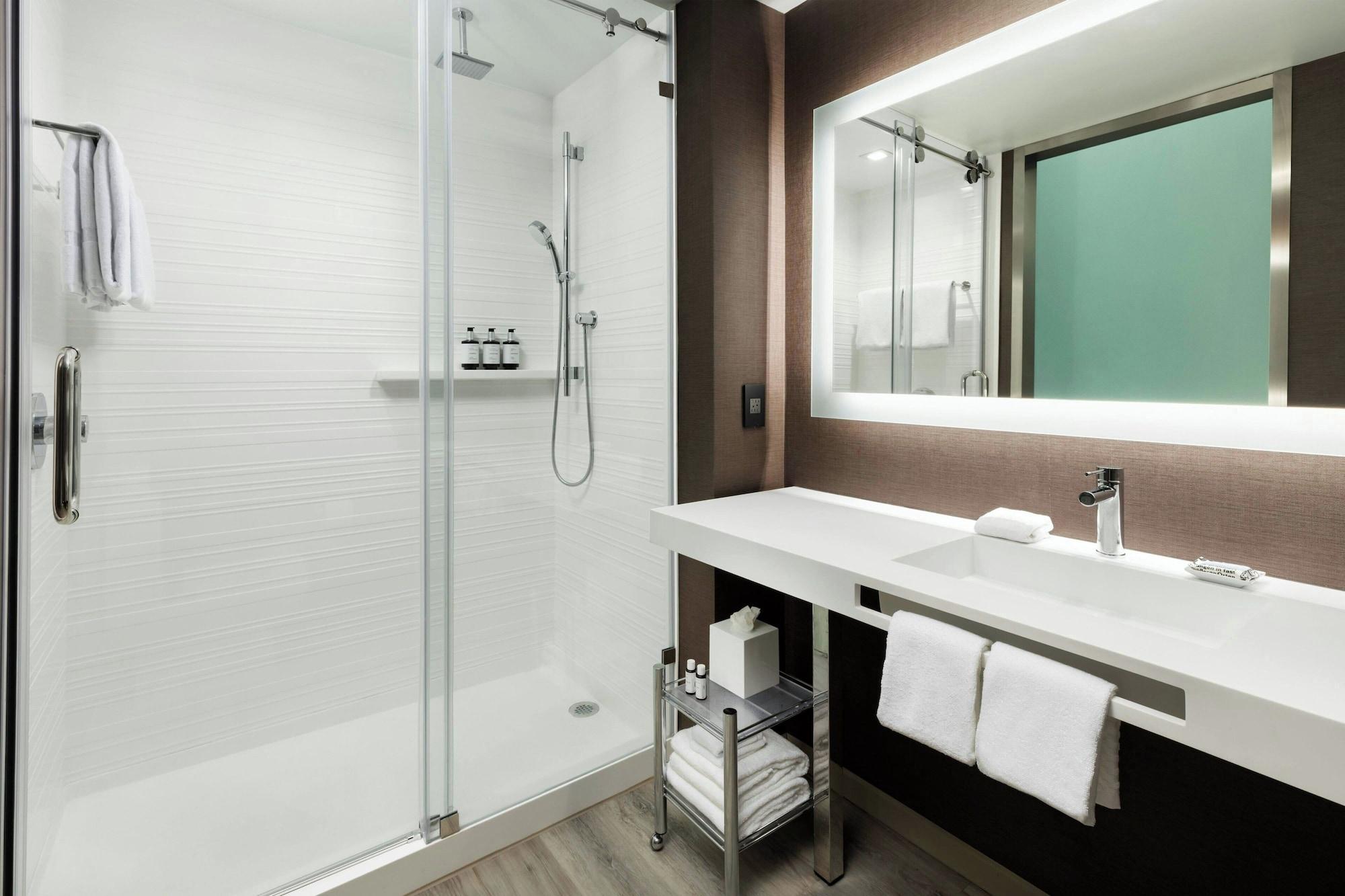 Studio, Multiple Beds، AC Hotel St. Petersburg 3/3