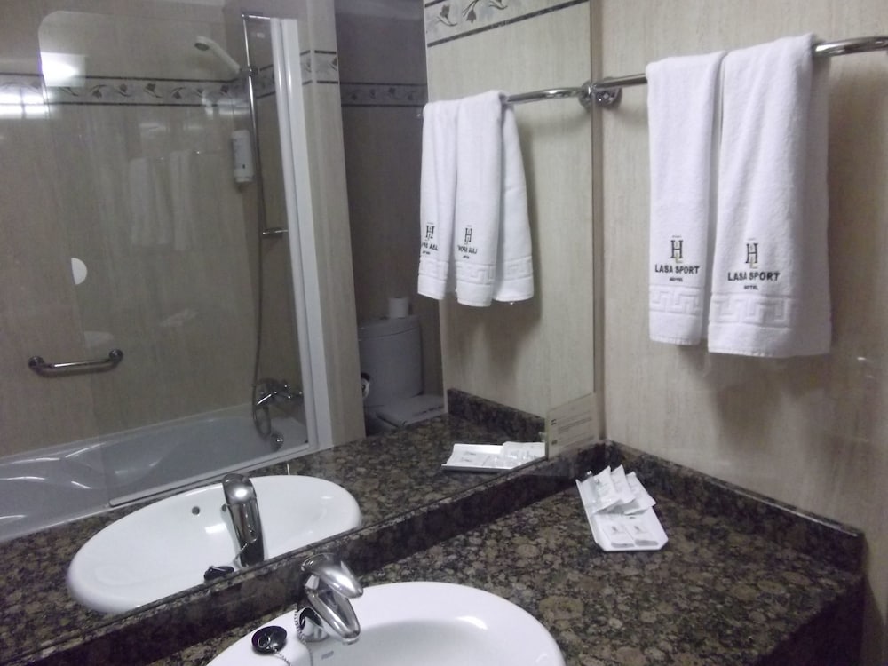 Hotel Lasa Sport 40/43