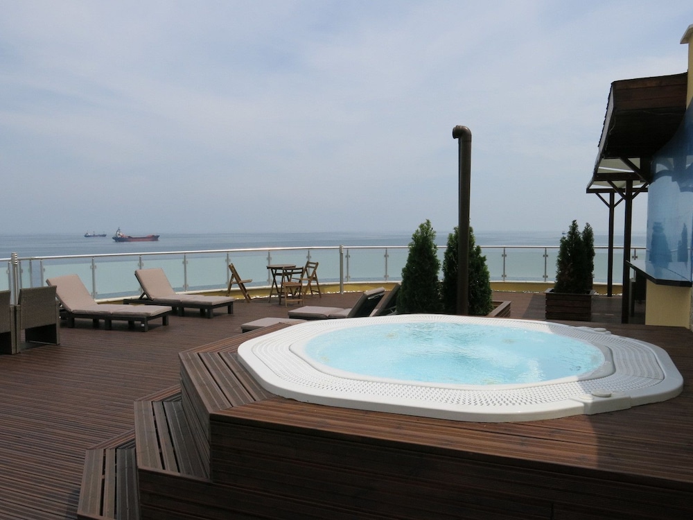 Albizia Hotel 10/34