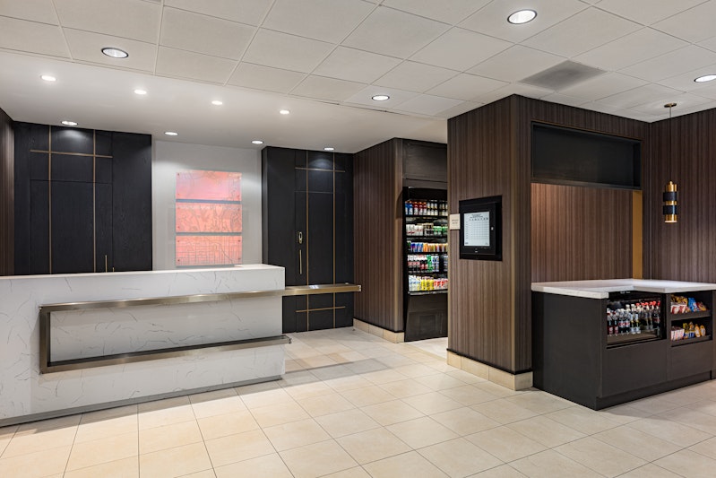 Hilton Garden Inn Los Angeles Hollywood 8/41