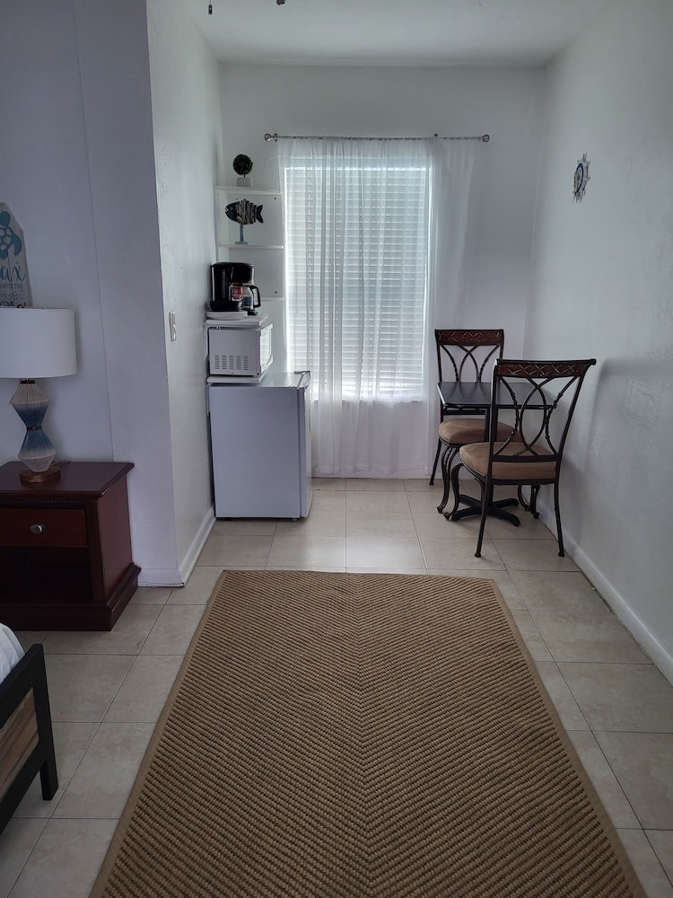 Golden Sand Oceanfront 35/58