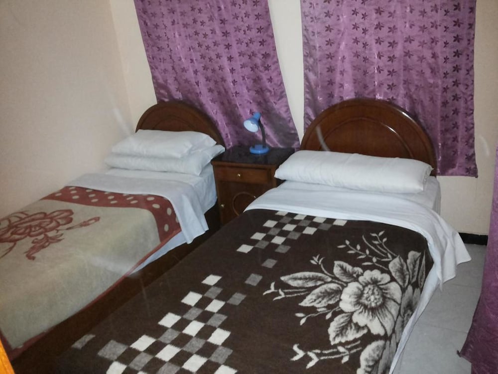 Amenophis Hotel 16/50
