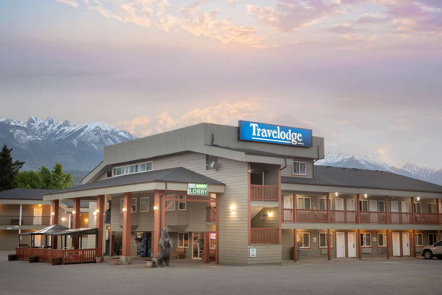 Travelodge by Wyndham Golden Sportsman Lodge 2/44