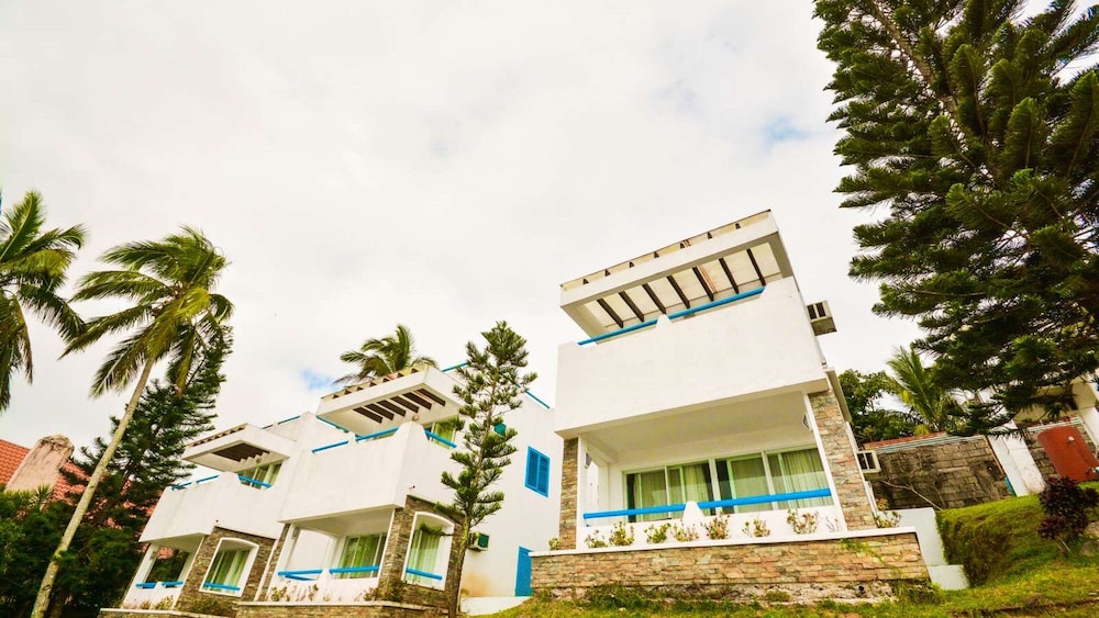Estancia Resort Hotel 1/22