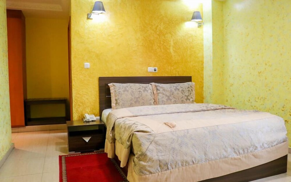 Noubou International Hotel 6/50