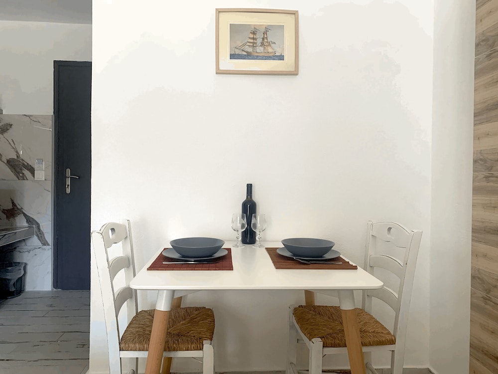 Polykratis Rooms 47/64