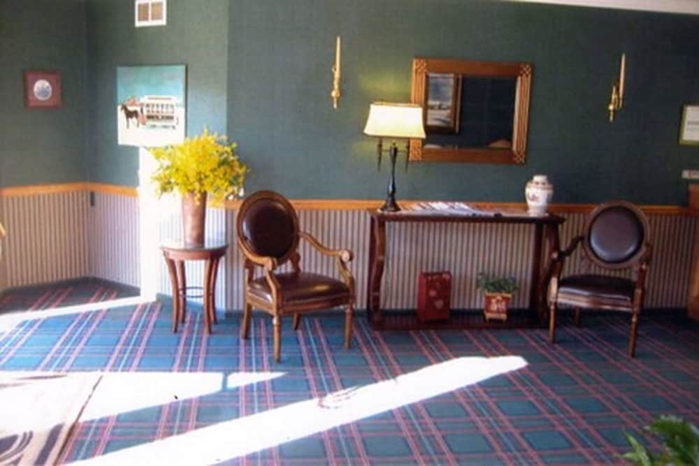 Whitman Motor Lodge 39/53
