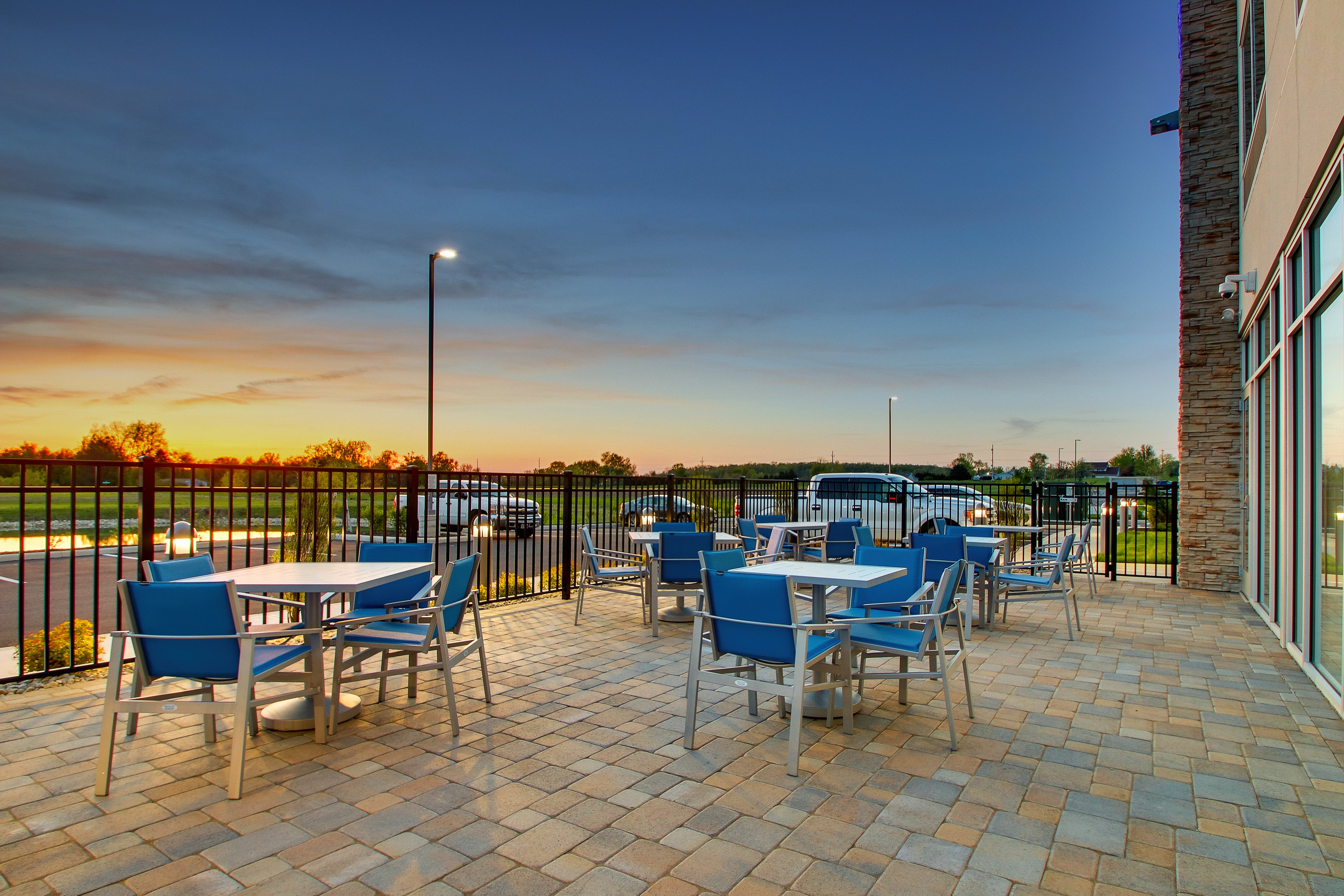 Holiday Inn Express & Suites Findlay North 38/52
