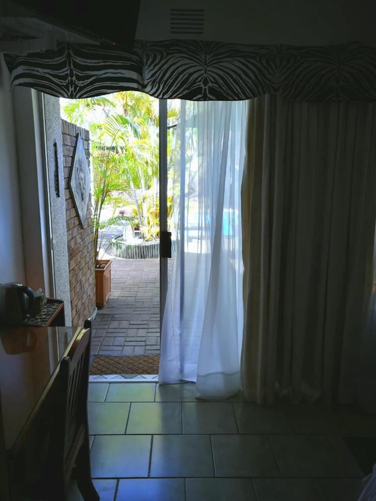 Bhangazi Lodge 12/39