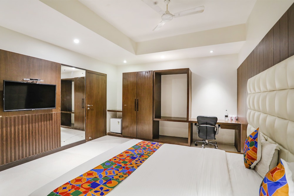 Hotel Mahendra 17/44