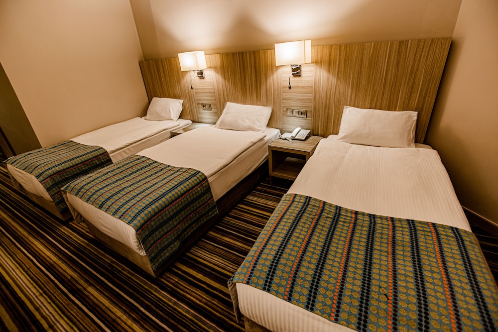 Hotel Mustafa 15/42