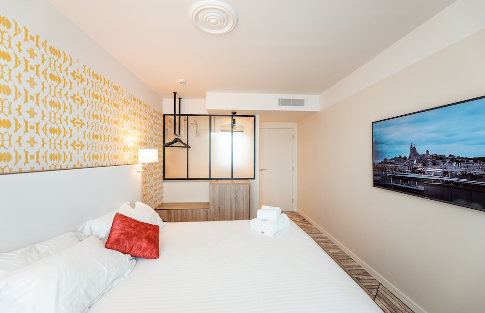 The Originals Boutique, Hotel Maison Montmartre Paris Les Puces 11/48