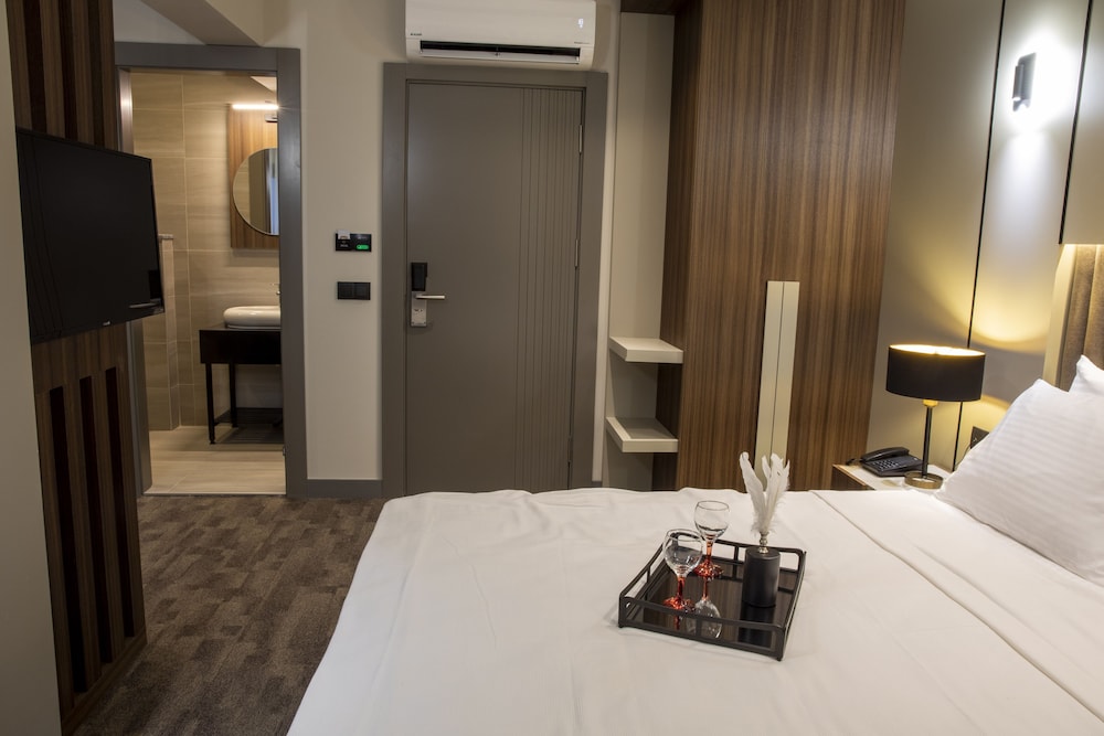 Monalisa Hotels Kusadasi 24/60