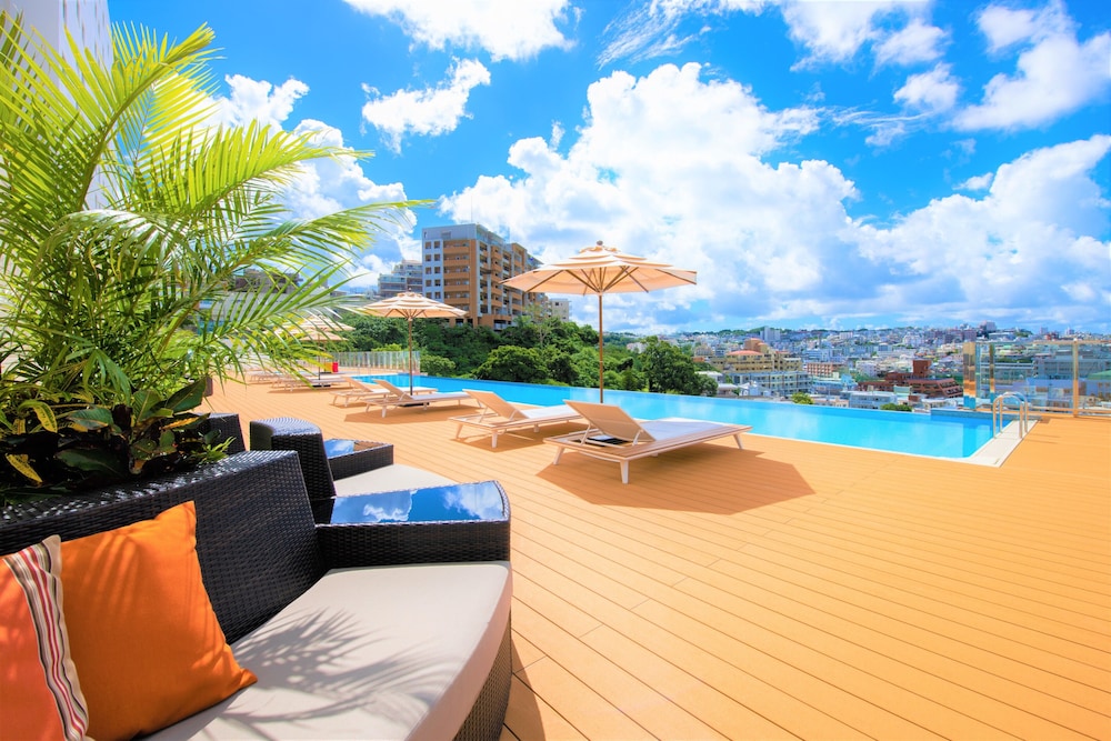 INFINISIS NAHA SHURIJO by Hewitt Resort 4/69