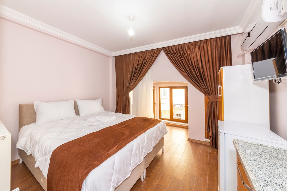 Tavra Hotel 18/34