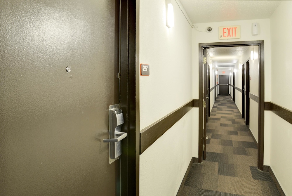 Motel6 Toledo, OH 27/36