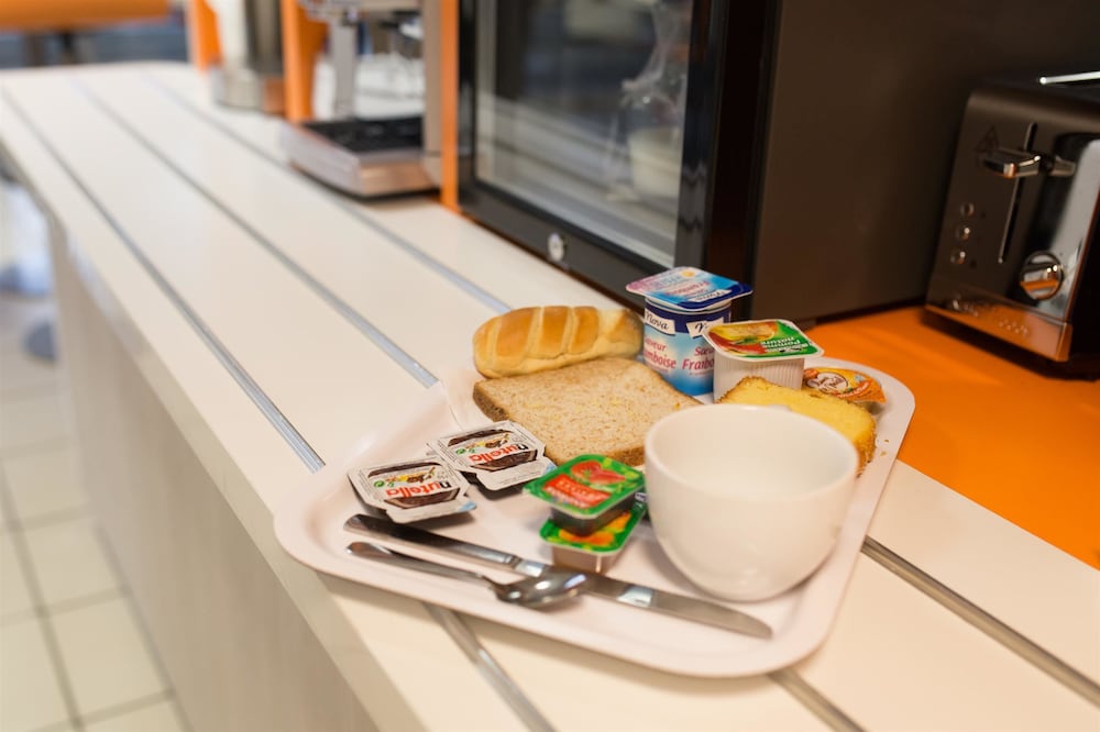 Premiere Classe Toulouse Ouest - Blagnac Aeroport 44/57