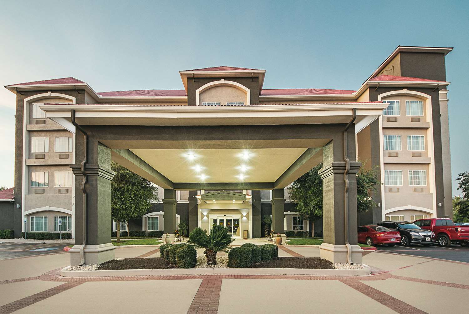 La Quinta Inn & Suites by Wyndham San Antonio Northwest 2/62