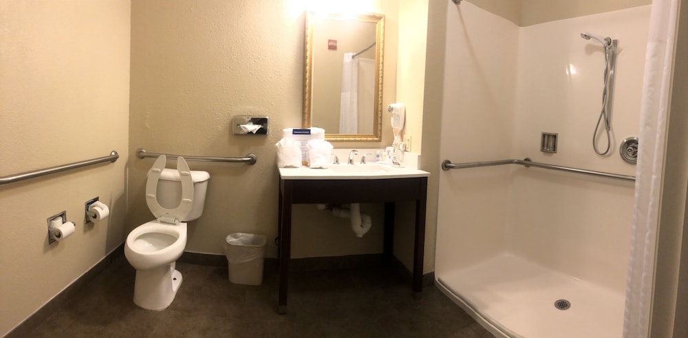 Comfort Inn & Suites Ukiah Mendocino County 17/34