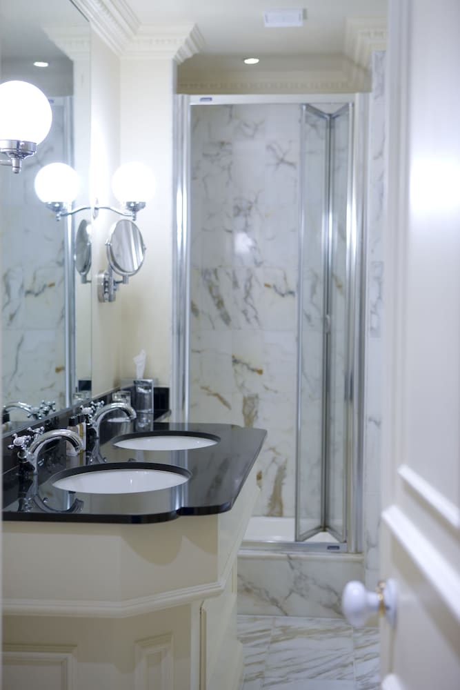 New Hall Hotel Spa 50/50