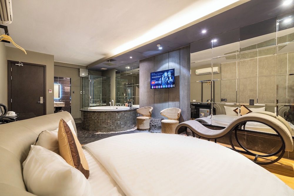 Collection O District 10 - Bonita Grand Hotel 28/50