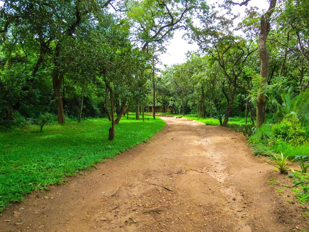 Woodlands Lilongwe 18/34