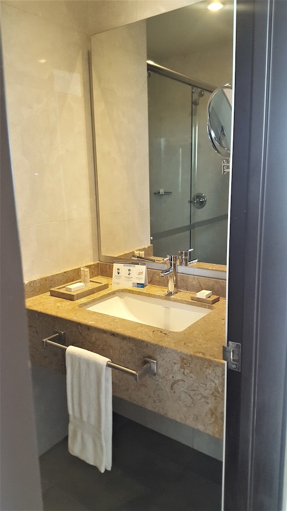 Hotel Estelar Yopal 46/46