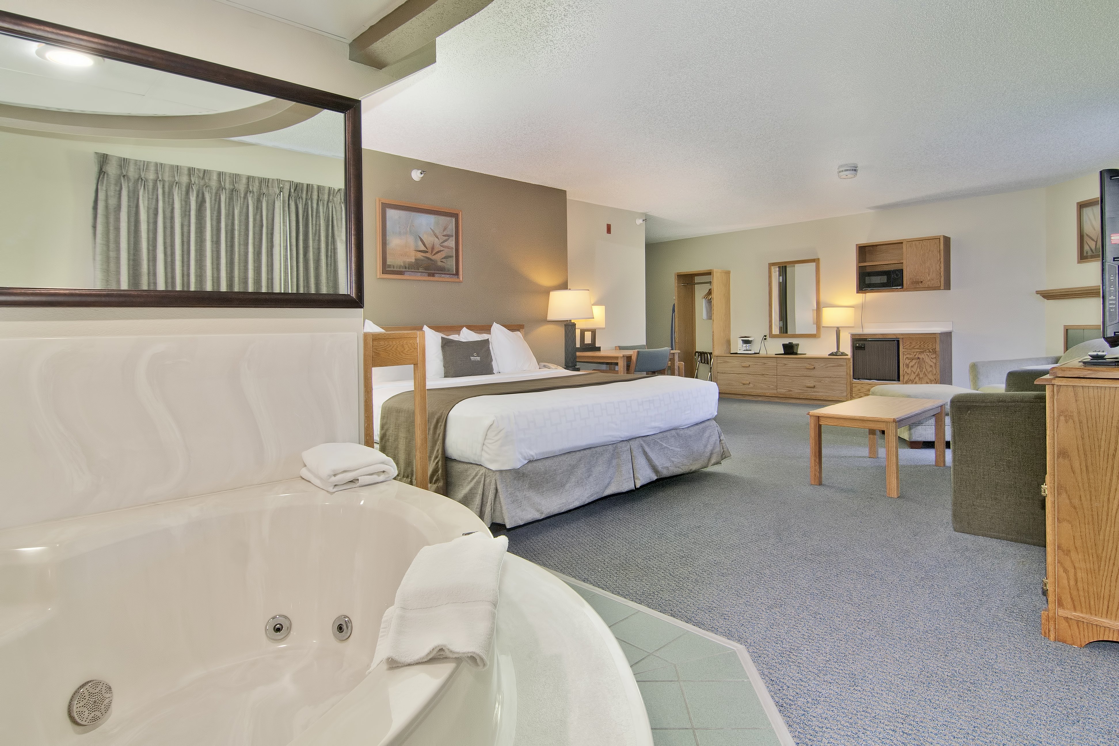 Boarders Inn Suites Faribault Mn 41/80