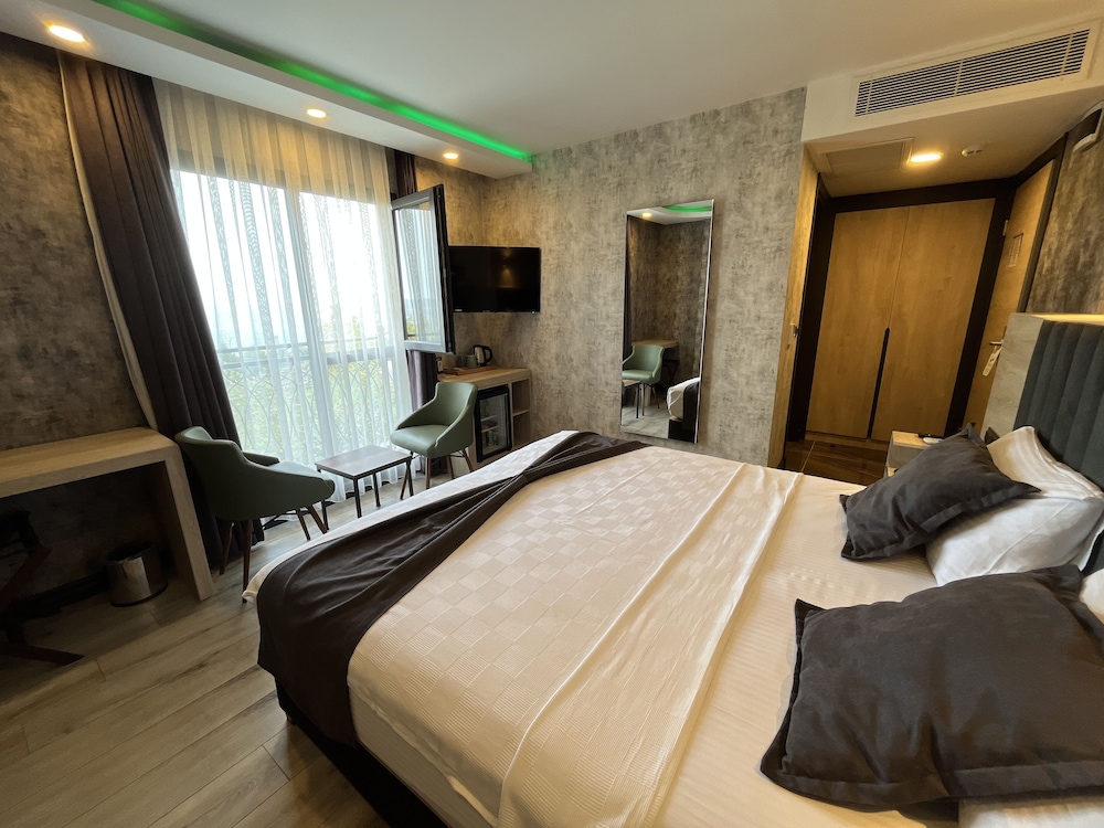 Avni Bey Otel 9/43