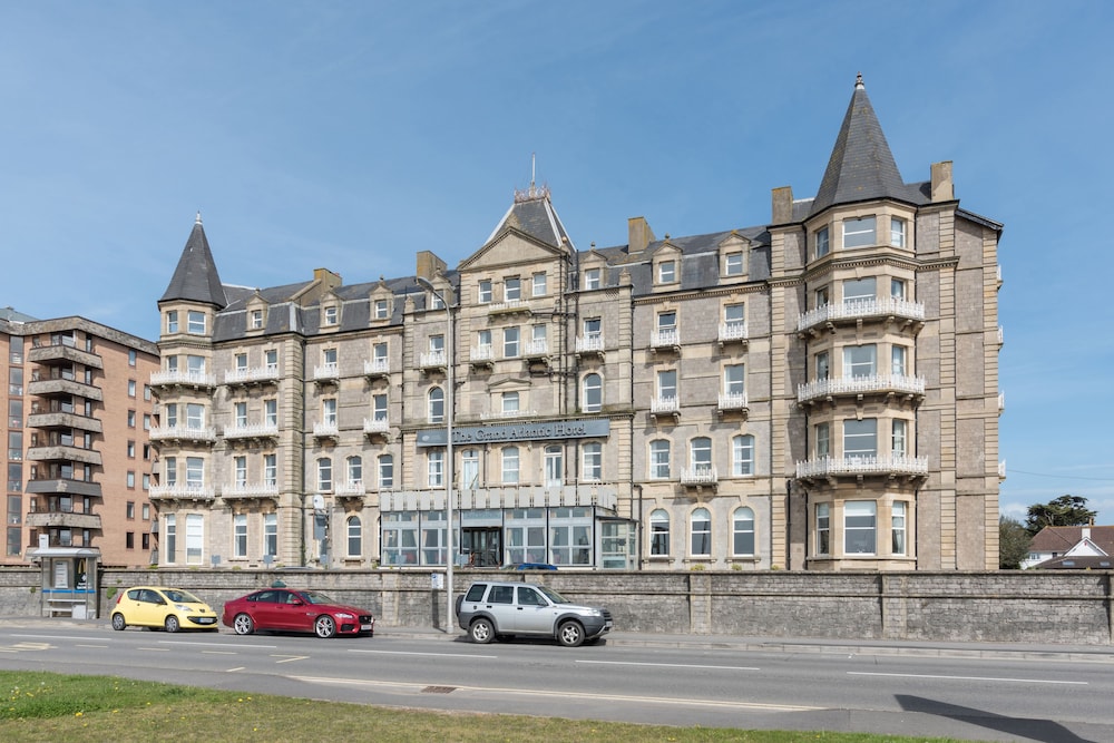 The Grand Atlantic Hotel 58/65