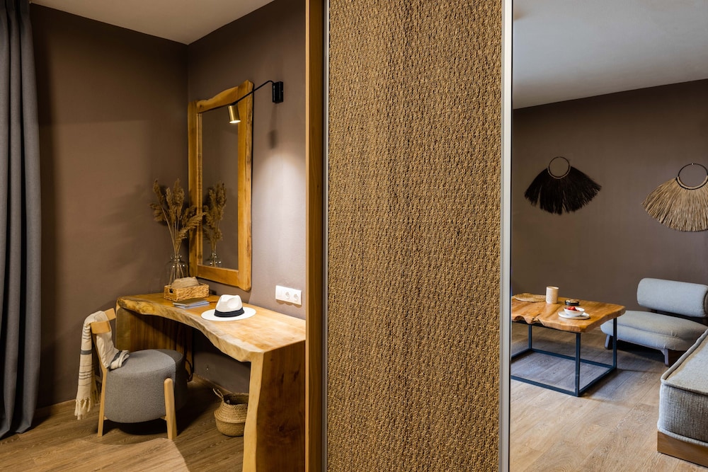 Skiathos Avaton Suites and Villas 66/66