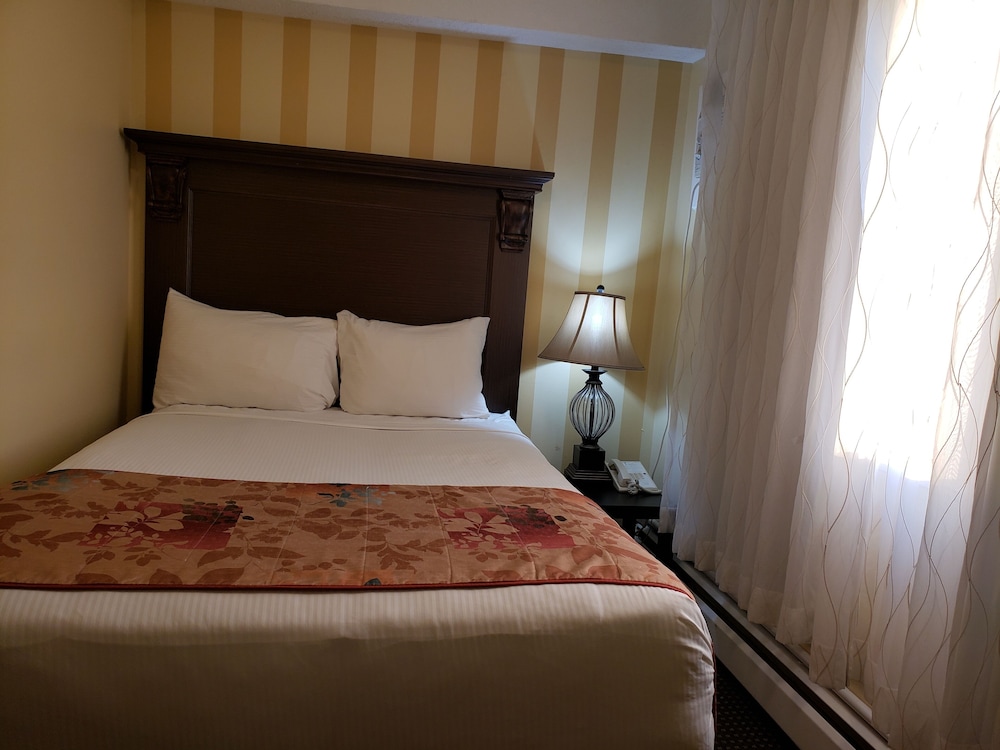 BASIC, DOUBLE BED