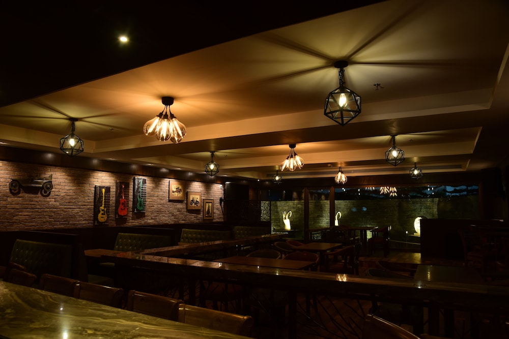 Lemon Tree Hotel Siliguri 6/31