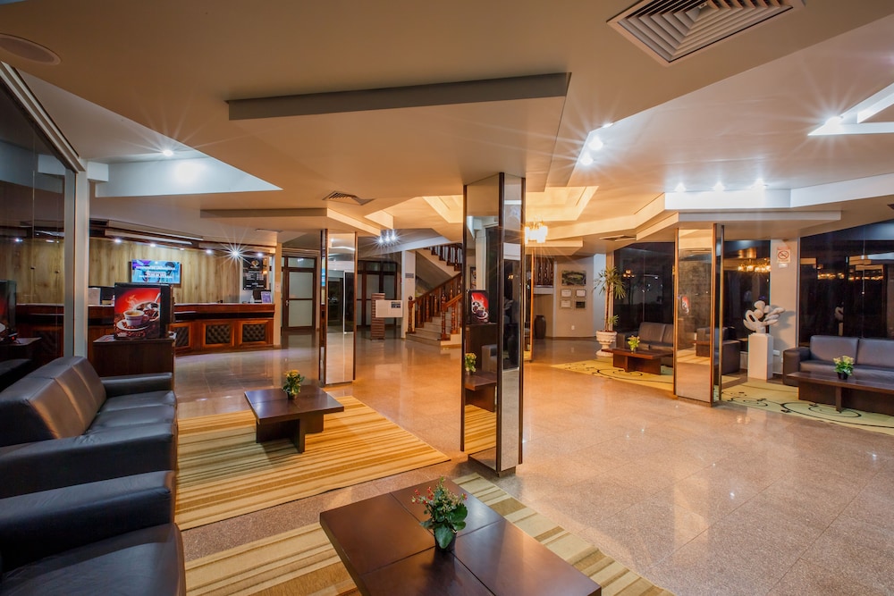 OLINDA HOTEL E EVENTOS 50/70