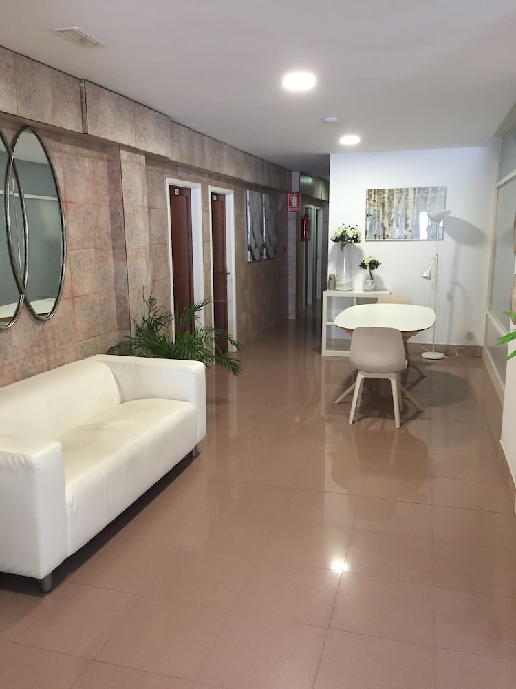 Residencia Cardona 39/57