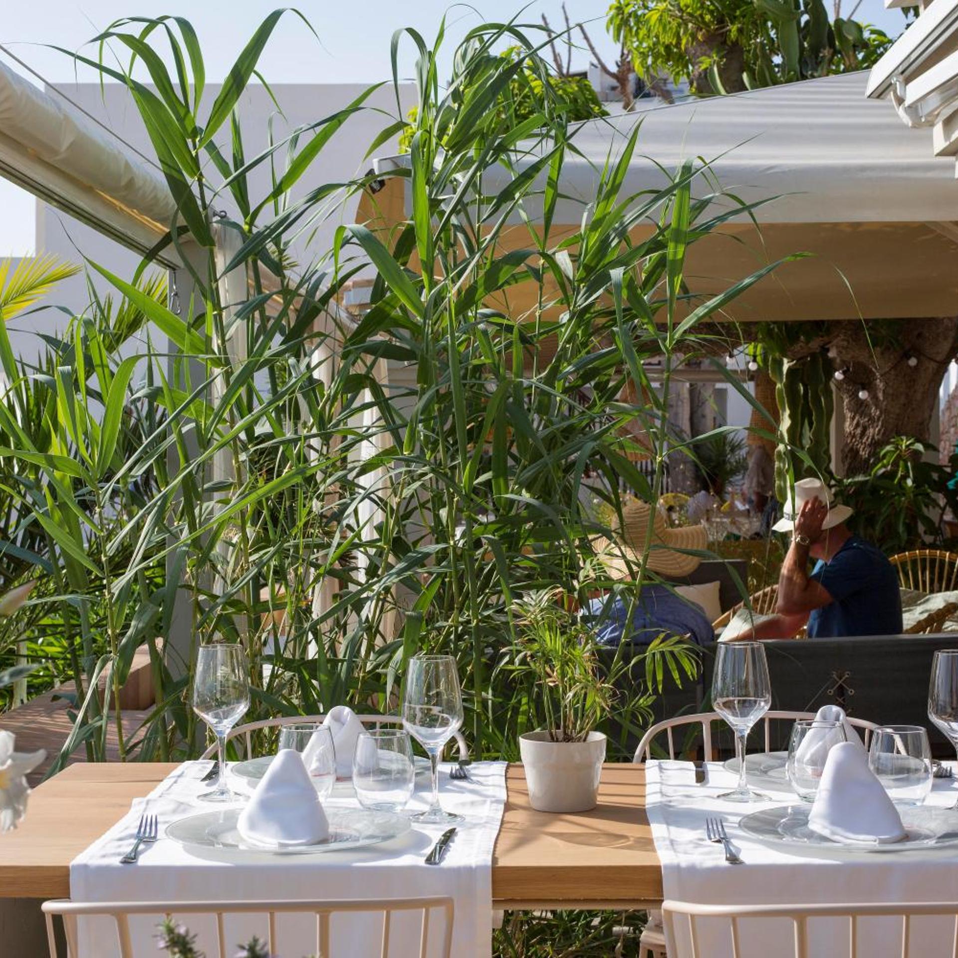 HOSTAL LA SAVINA 44/58