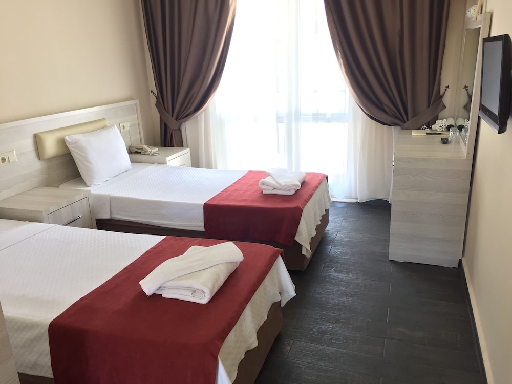 Grand Emir Hotel & SPA 37/85