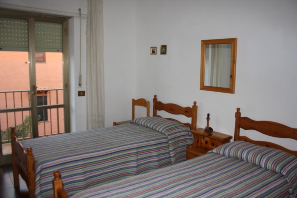 Appartamenti Isola Rossa Borgo Di Mare 11/55