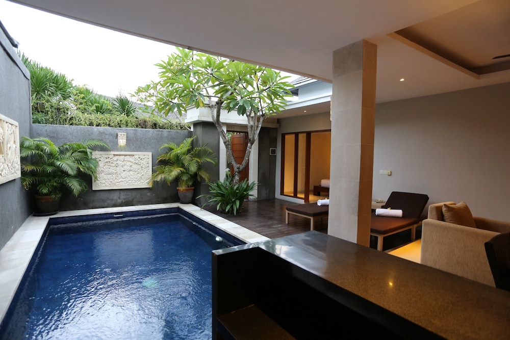The Light Exclusive Villas Spa 16/72