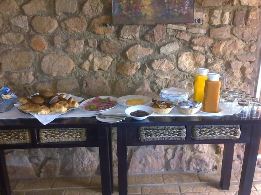 La Dolce Vita Guest House 30/50