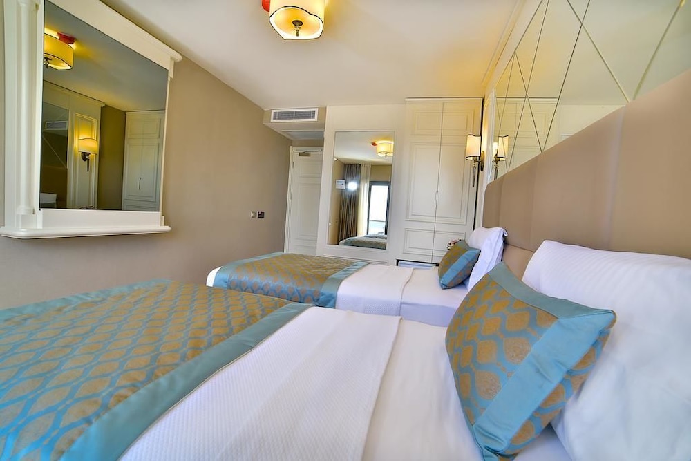 Paleria Hotel 13/27