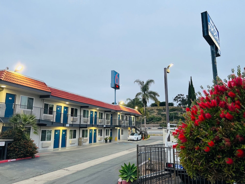 Motel6 La Mesa, CA - San Diego in LA MESA - CA