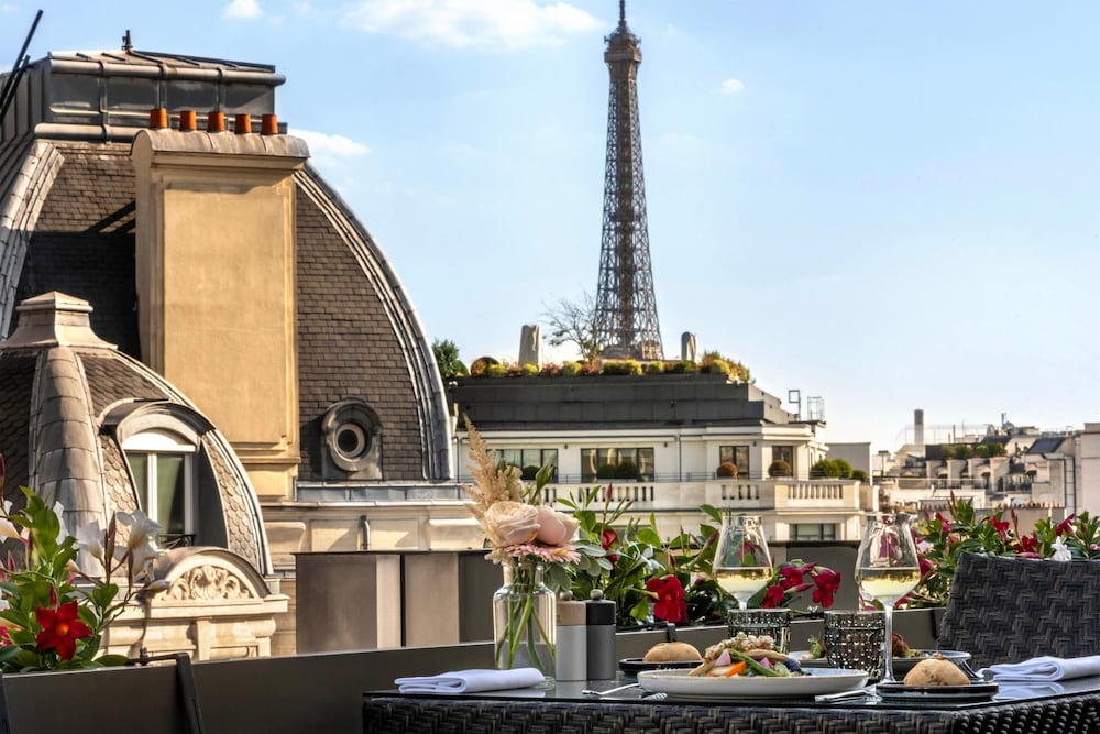 Warwick Paris Champs-Elysees in PARIS