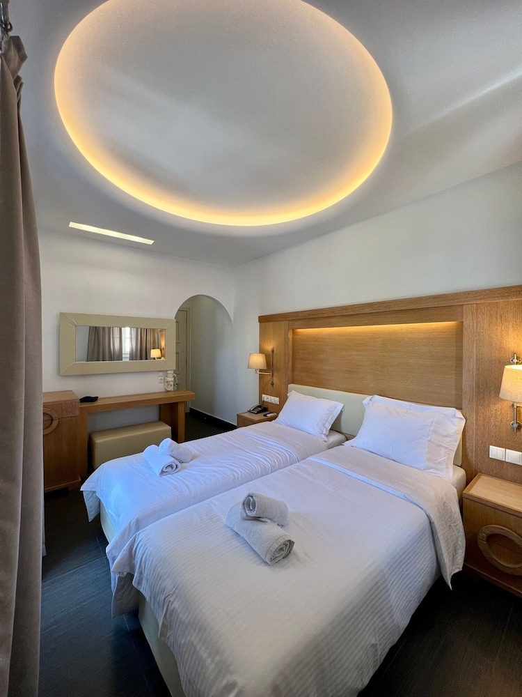 Matogianni Hotel 20/48