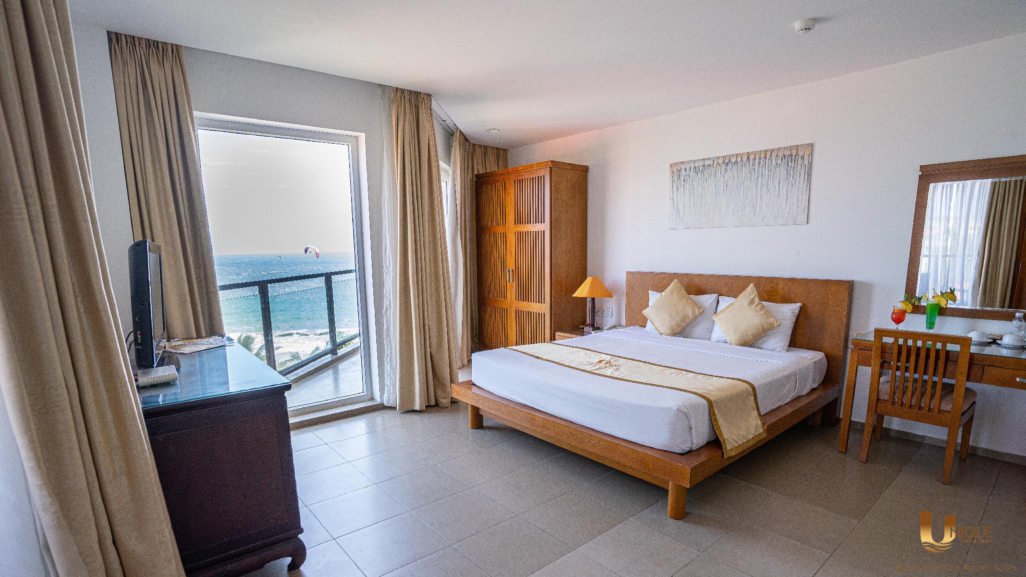 Deluxe, Ocean View