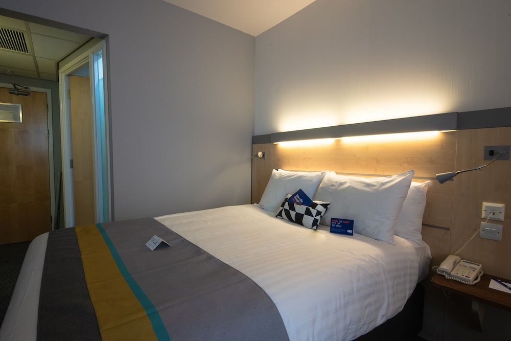 Holiday Inn Express Hull City Centre 22/67