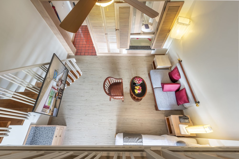 Cha-da Thai Village Resort 36/72