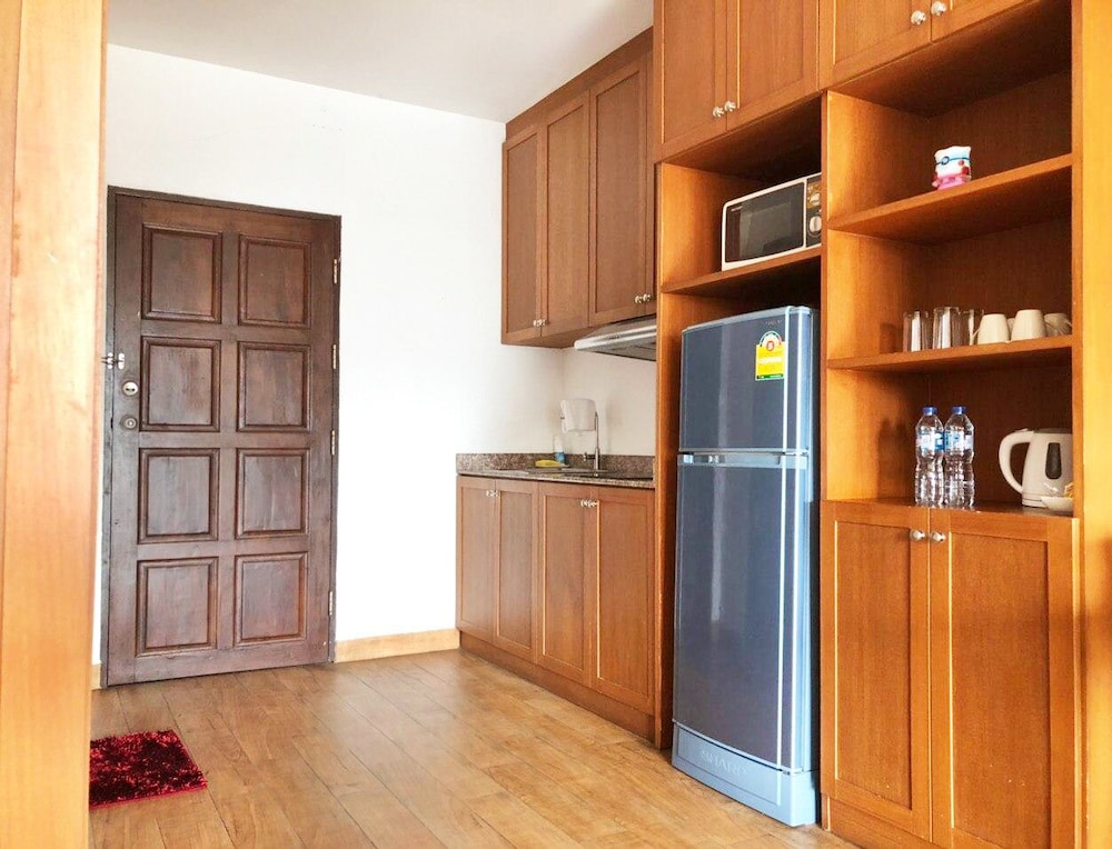 Vtsix Condo Rentals at View Talay 6 Pattaya 10/71