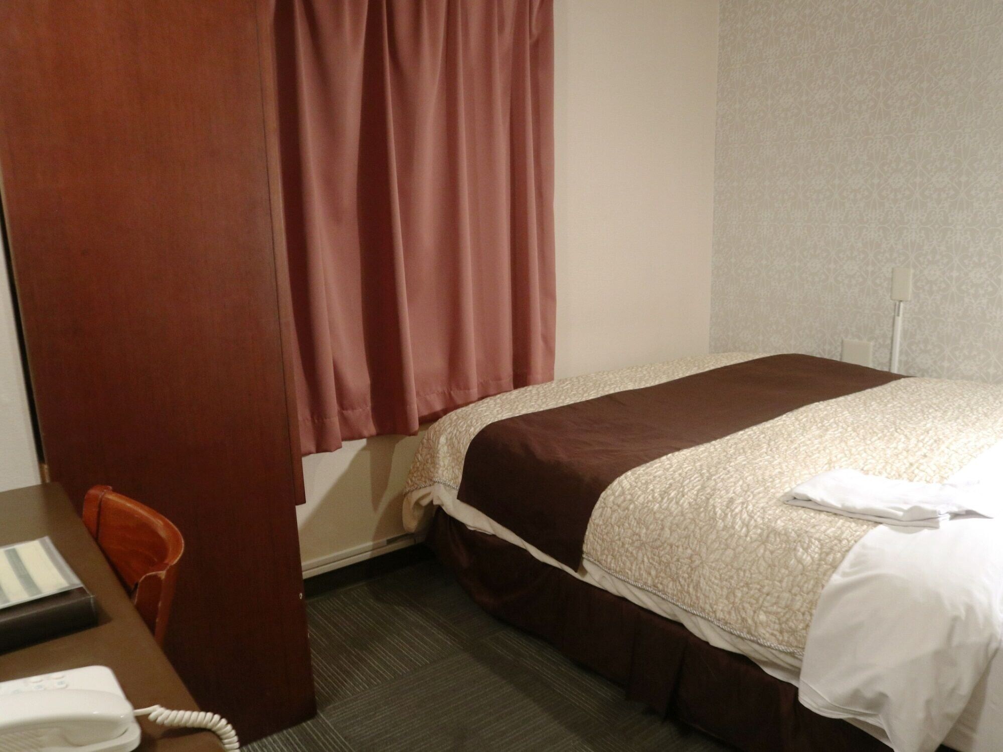 STANDARD, SINGLE, QUEEN BED