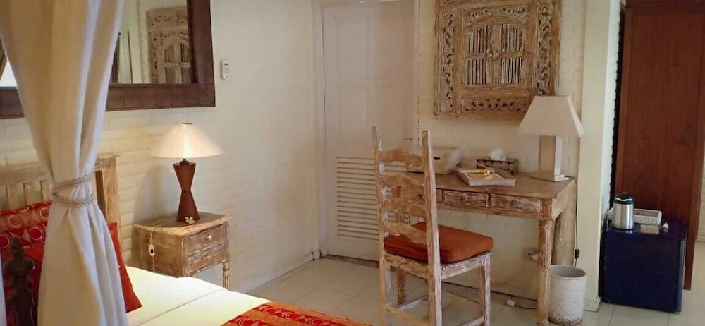 TAUCH TERMINAL RESORT TULAMBEN 45/69